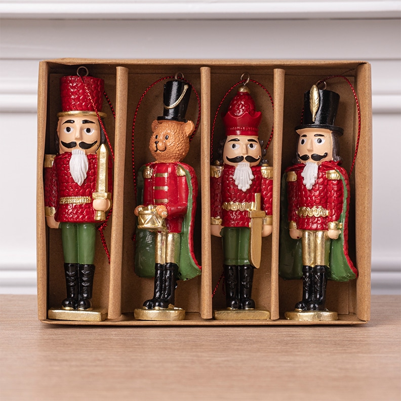 Resin Hanging Ornament Set